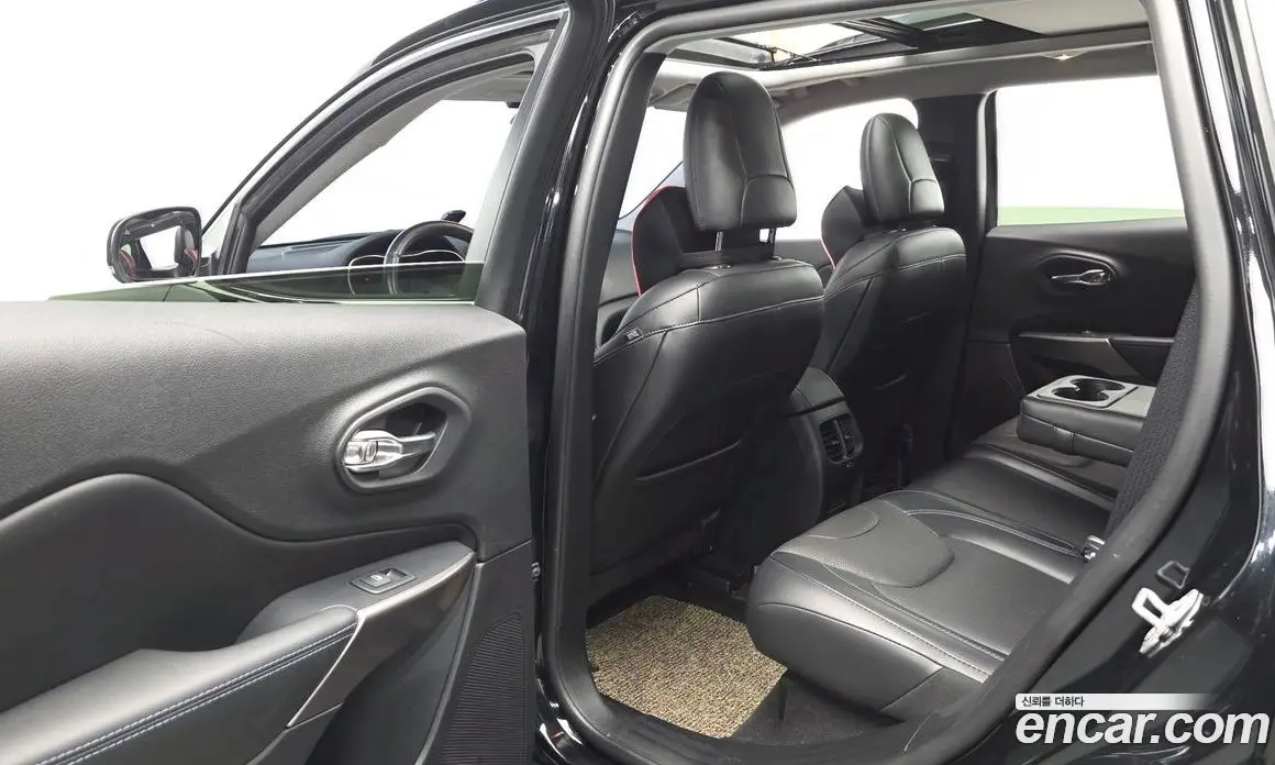Jeep Cherokee 2019 2.4 автомат (гидро), фото 15