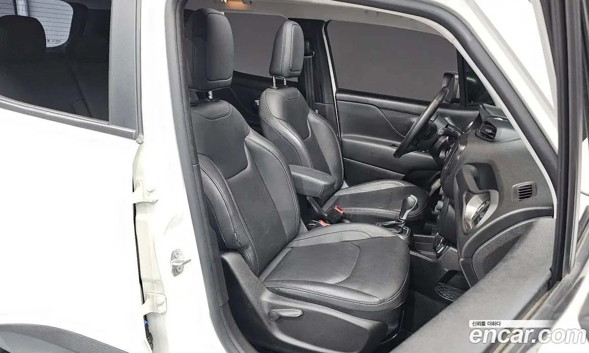 Jeep Renegade 2020 2.4 автомат (гидро), фото 16 Jeep Renegade 2020 2.4 автомат (гидро), фото 16