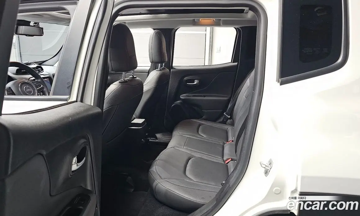 Jeep Renegade 2020 2.4 автомат (гидро), фото 17 Jeep Renegade 2020 2.4 автомат (гидро), фото 17