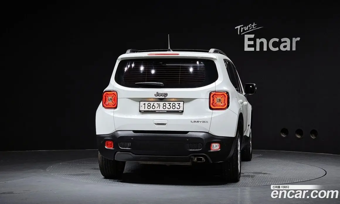 Jeep Renegade 2020 2.4 автомат (гидро), фото 4 Jeep Renegade 2020 2.4 автомат (гидро), фото 4