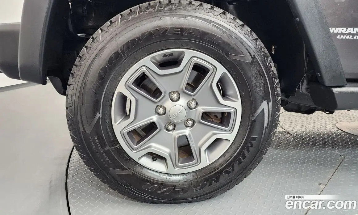 Jeep Wrangler 2016 3.6 автомат (гидро), фото 5 Jeep Wrangler 2016 3.6 автомат (гидро), фото 5
