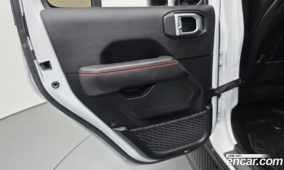 Jeep Wrangler 2020 2.0 автомат (гидро), фото 15