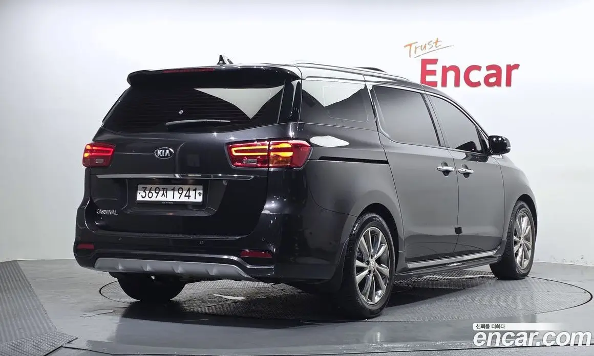 Kia Carnival 2020 2.2 автомат (гидро), фото 2 Kia Carnival 2020 2.2 автомат (гидро), фото 2