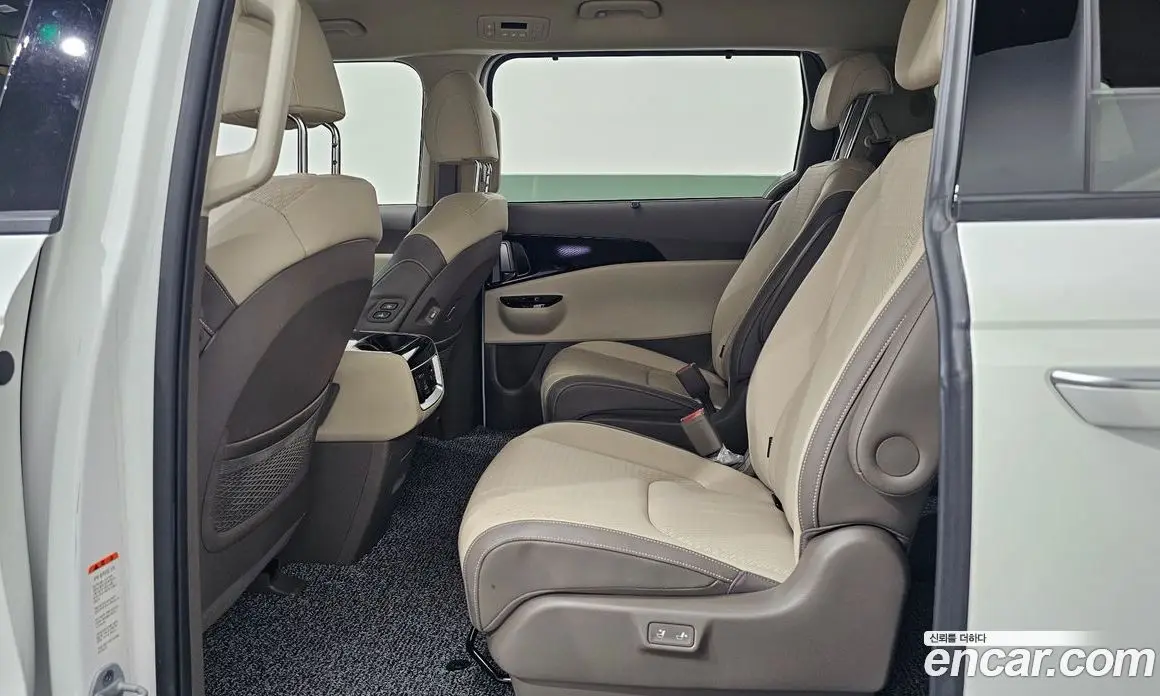 Kia Carnival 2022 3.5 автомат (гидро), фото 16 Kia Carnival 2022 3.5 автомат (гидро), фото 16