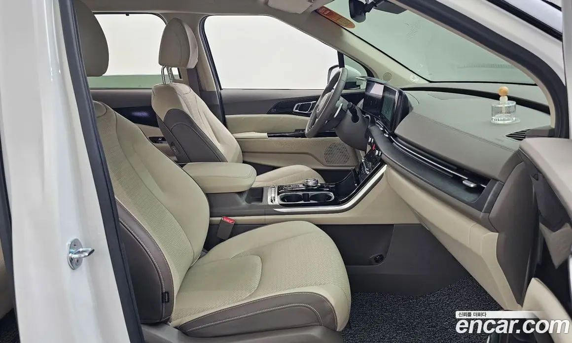 Kia Carnival 2022 3.5 автомат (гидро), фото 17 Kia Carnival 2022 3.5 автомат (гидро), фото 17