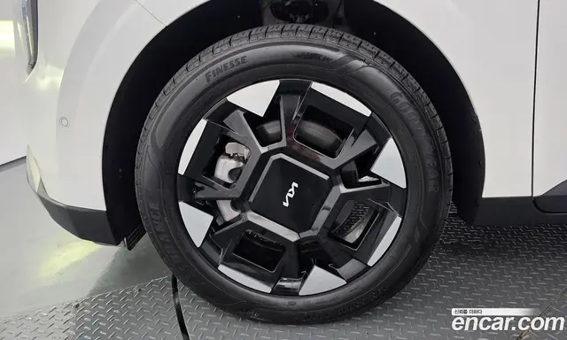 Kia Carnival 2024 1.6 автомат (гидро), миниатюра 4 Kia Carnival 2024 1.6 автомат (гидро), миниатюра 4