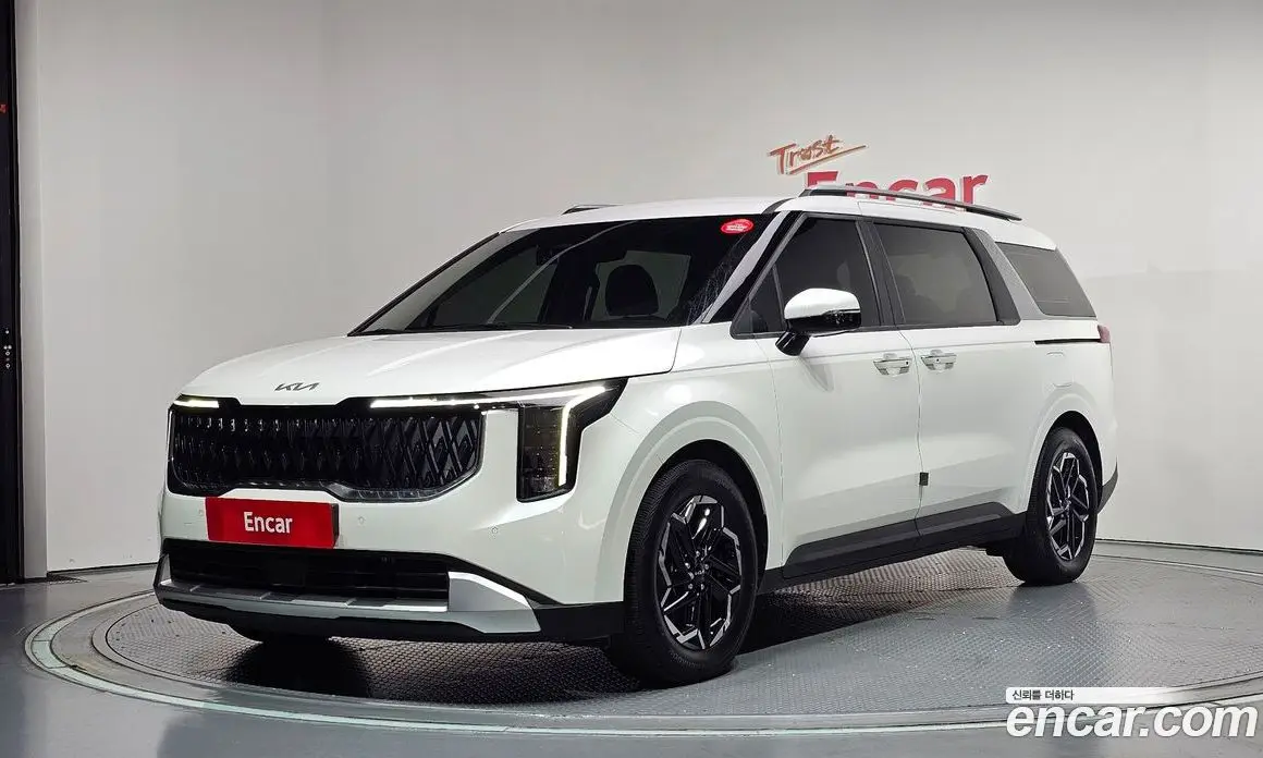 Kia Carnival 2024 2.2 автомат (гидро), фото 1 Kia Carnival 2024 2.2 автомат (гидро), фото 1
