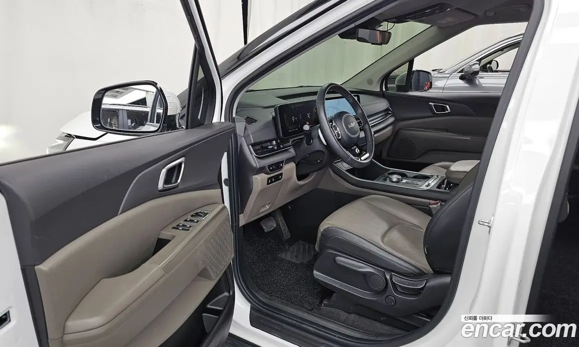 Kia Carnival 2024 2.2 автомат (гидро), фото 13 Kia Carnival 2024 2.2 автомат (гидро), фото 13