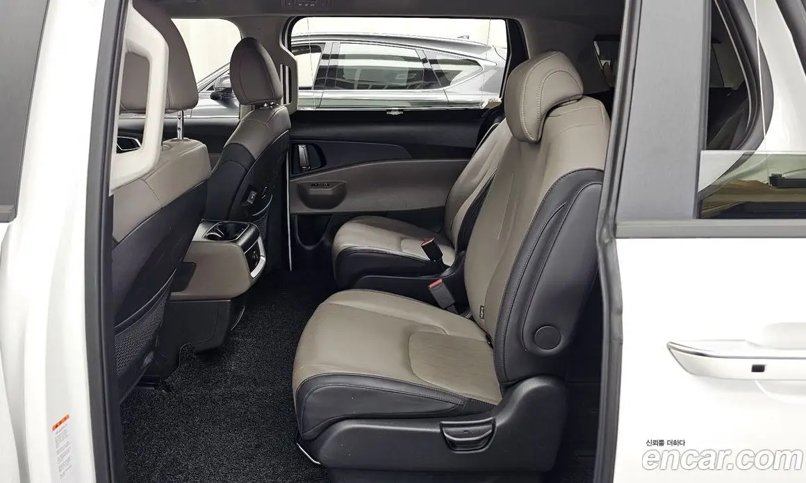 Kia Carnival 2024 2.2 автомат (гидро), фото 16 Kia Carnival 2024 2.2 автомат (гидро), фото 16