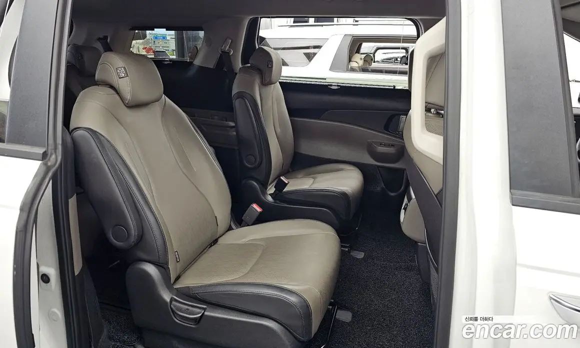 Kia Carnival 2024 2.2 автомат (гидро), фото 18 Kia Carnival 2024 2.2 автомат (гидро), фото 18