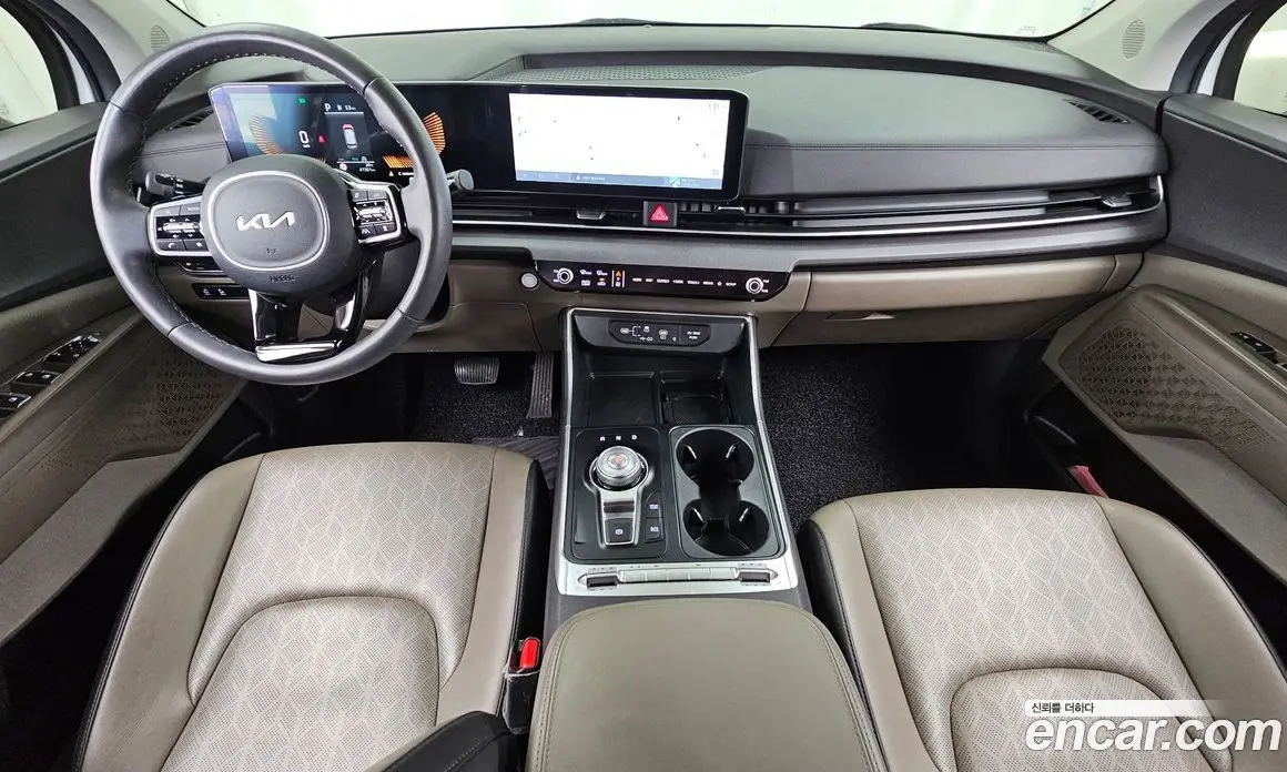 Kia Carnival 2024 2.2 автомат (гидро), фото 10 Kia Carnival 2024 2.2 автомат (гидро), фото 10