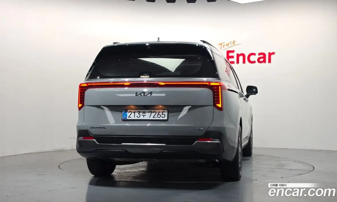 Kia Carnival 2025 1.6 автомат (гидро), фото 4