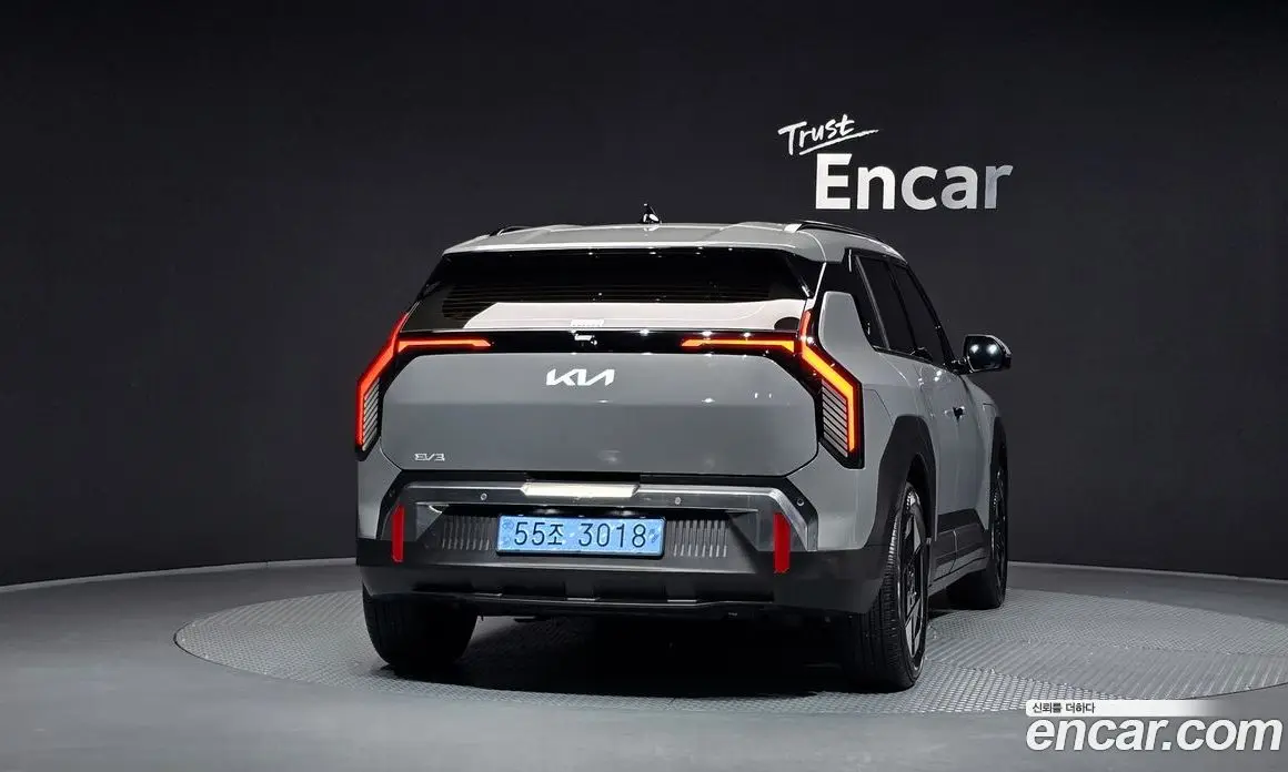 Kia EV3 2025 автомат (гидро), фото 4