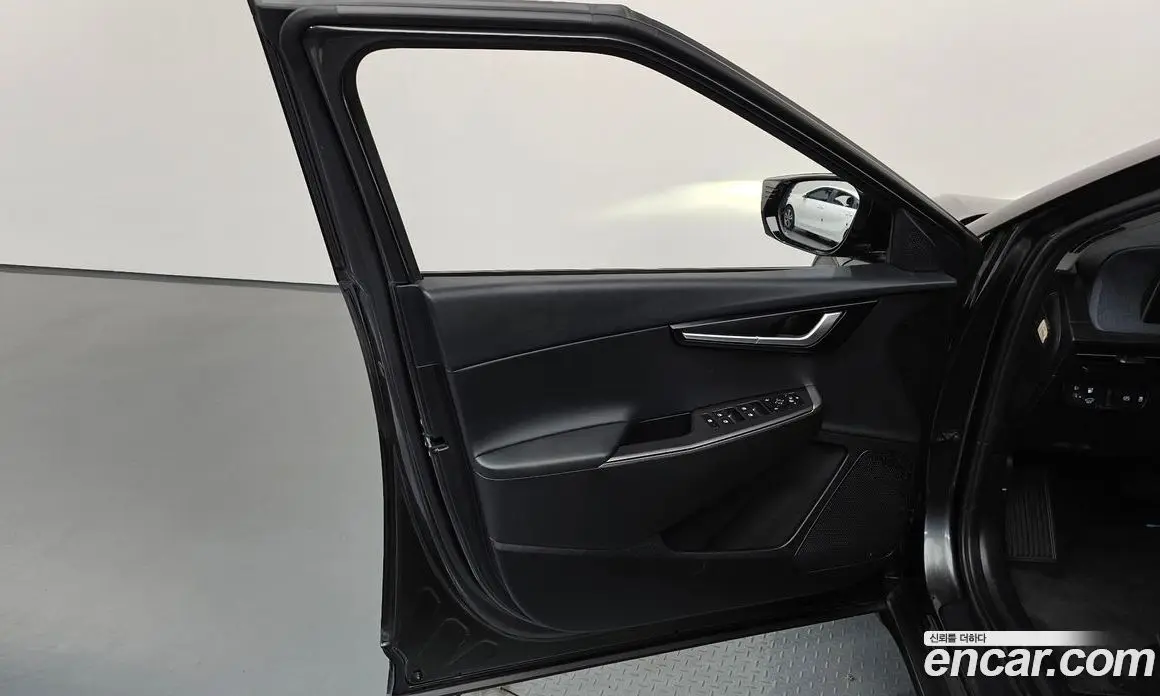 Kia EV6 2022 0.1 автомат (гидро), фото 14 Kia EV6 2022 0.1 автомат (гидро), фото 14