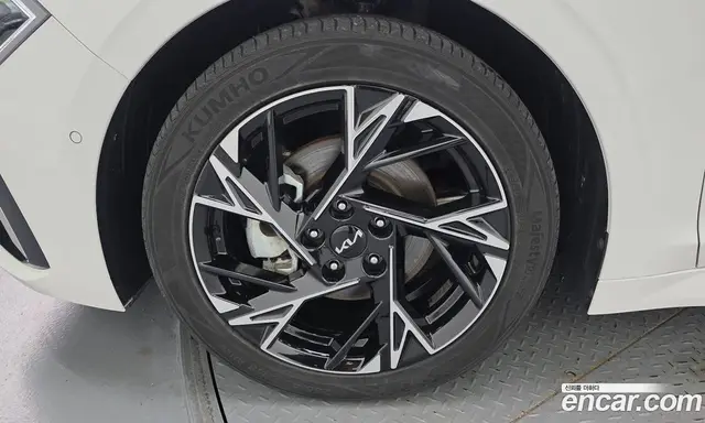 Kia K5 (Optima) 2024 1.6 автомат (гидро), миниатюра 5 Kia K5 (Optima) 2024 1.6 автомат (гидро), миниатюра 5