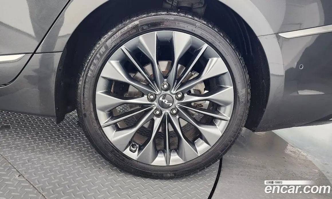 Kia K8 2023 2.5 автомат (гидро), фото 7 Kia K8 2023 2.5 автомат (гидро), фото 7