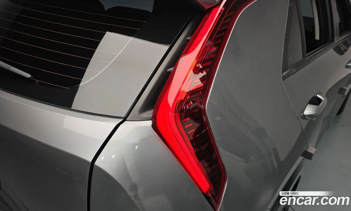 Kia Niro 2022 0.2 автомат (гидро), фото 8