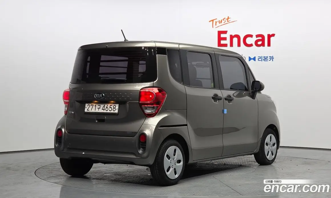 Kia Ray 2021 1.0 автомат (гидро), фото 2 Kia Ray 2021 1.0 автомат (гидро), фото 2