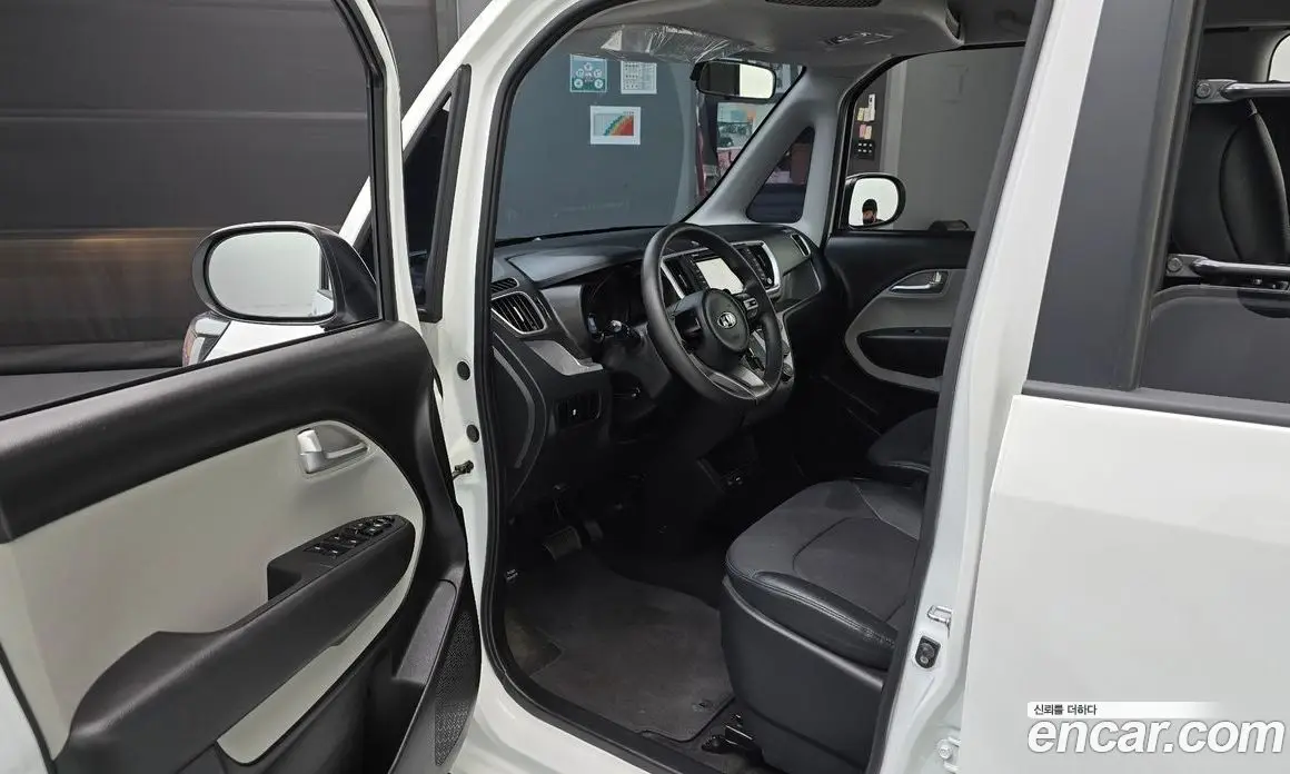 Kia Ray 2021 1.0 автомат (гидро), фото 13