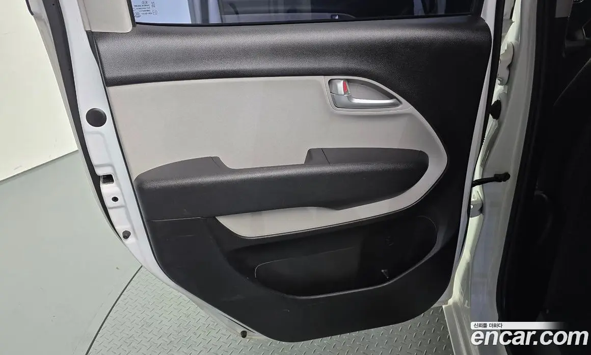 Kia Ray 2021 1.0 автомат (гидро), фото 15