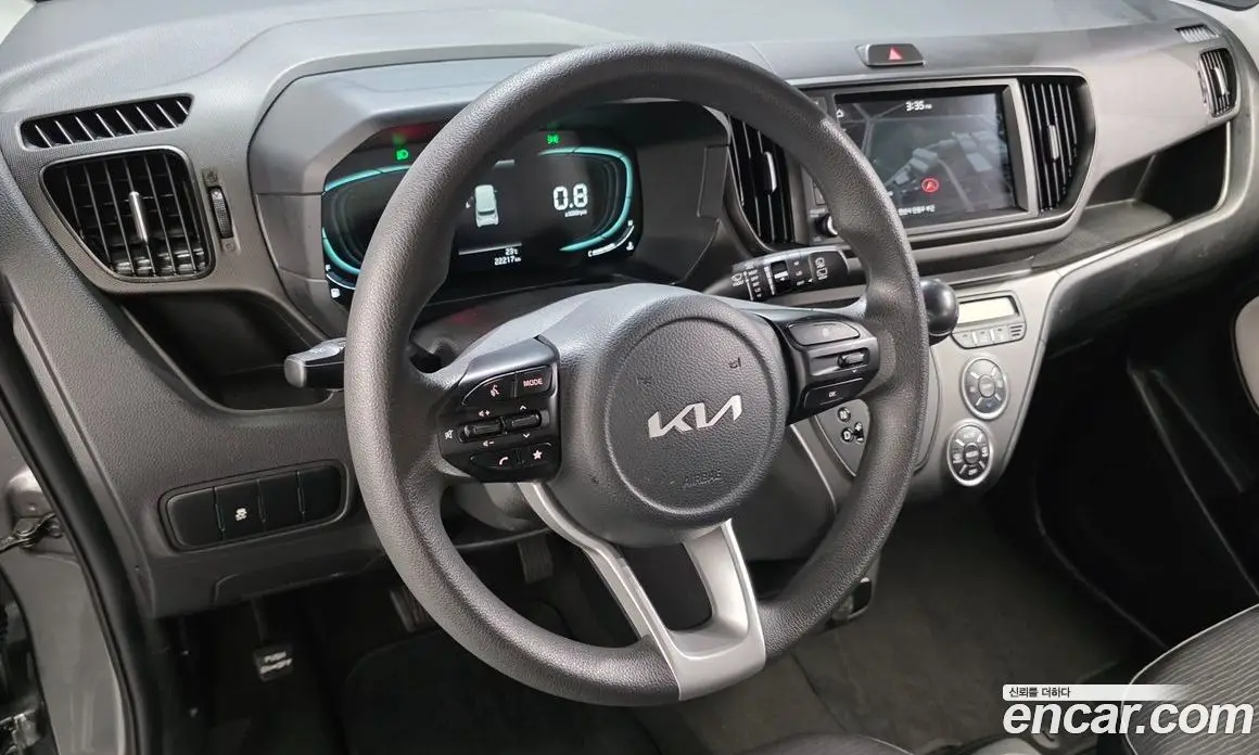 Kia Ray 2022 1.0 автомат (гидро), фото 18