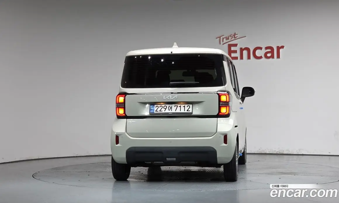 Kia Ray 2022 1.0 автомат (гидро), фото 3