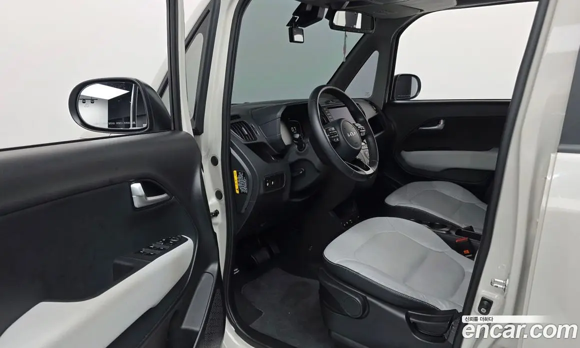 Kia Ray 2022 1.0 автомат (гидро), фото 13