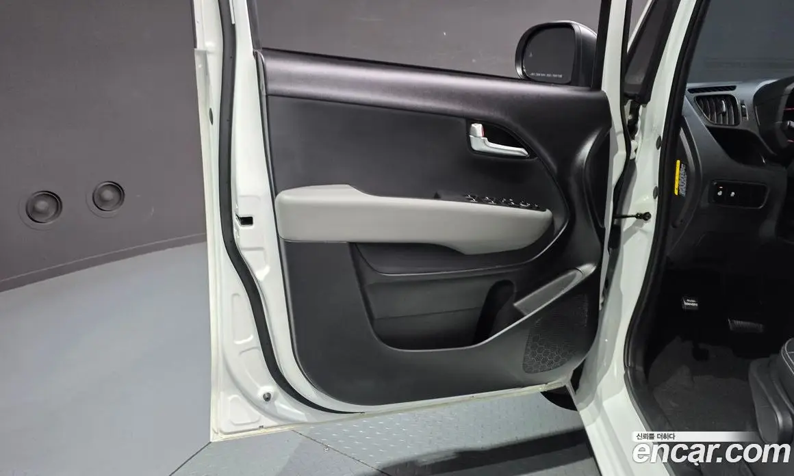 Kia Ray 2023 1.0 автомат (гидро), фото 14 Kia Ray 2023 1.0 автомат (гидро), фото 14