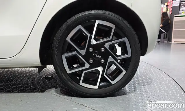 Kia Ray 2023 1.0 автомат (гидро), миниатюра 7 Kia Ray 2023 1.0 автомат (гидро), миниатюра 7