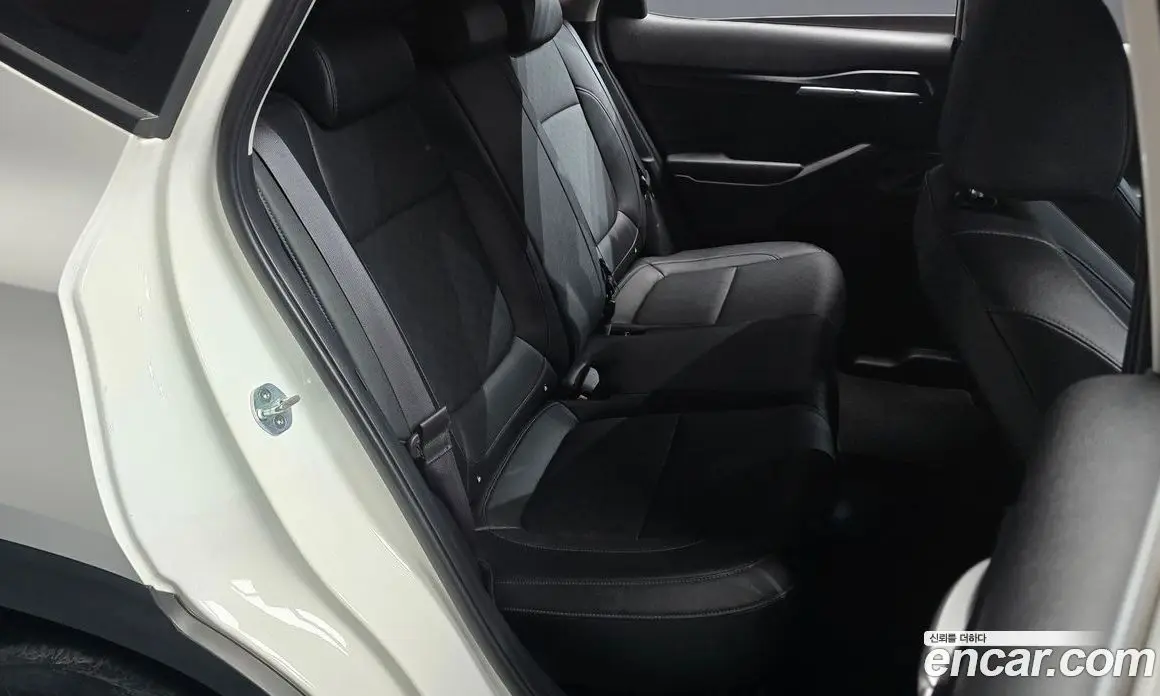 Kia Seltos 2020 1.6 автомат (гидро), фото 17 Kia Seltos 2020 1.6 автомат (гидро), фото 17
