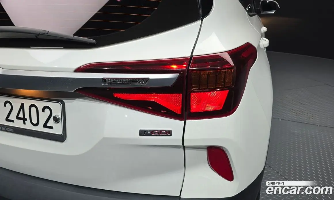 Kia Seltos 2020 1.6 автомат (гидро), фото 9 Kia Seltos 2020 1.6 автомат (гидро), фото 9