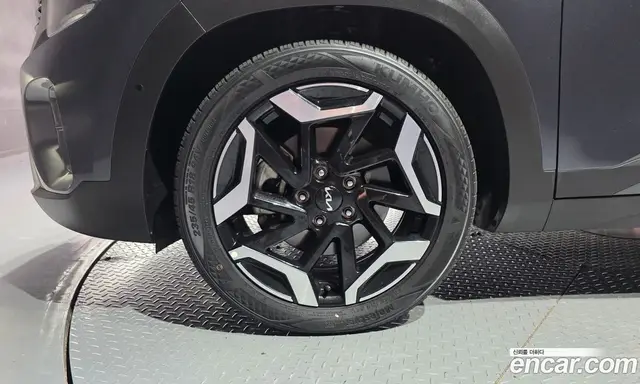 Kia Seltos 2023 1.6 автомат (гидро), миниатюра 5