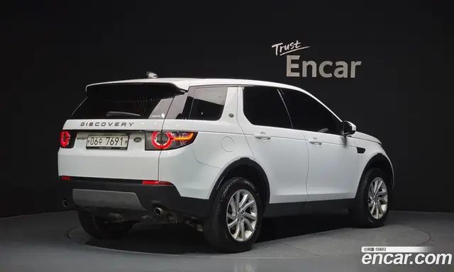 Land Rover Discovery Sport 2017 2.0 автомат (гидро), миниатюра 2 Land Rover Discovery Sport 2017 2.0 автомат (гидро), миниатюра 2