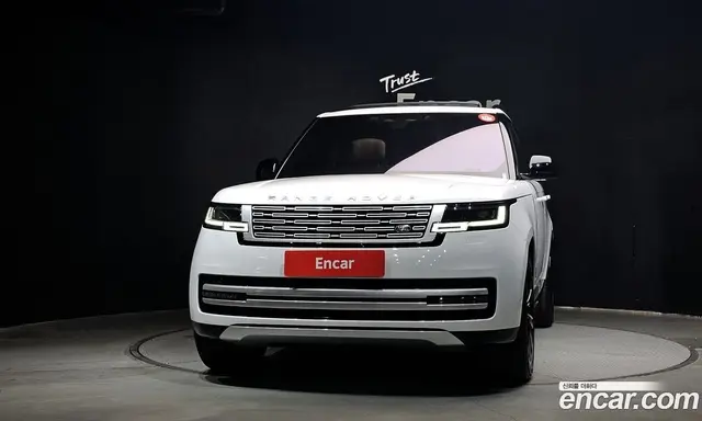Land Rover Range Rover 2023 4.4 автомат (гидро), миниатюра 3