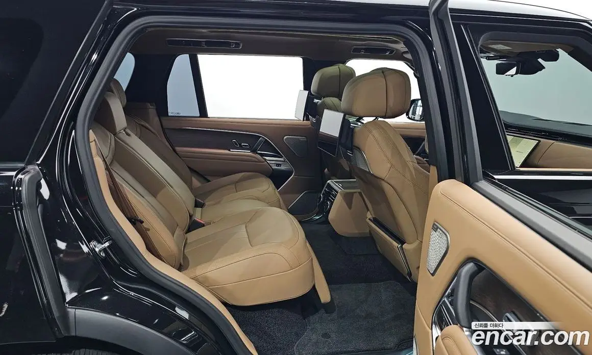 Land Rover Range Rover 2025 4.4 автомат (гидро), фото 16
