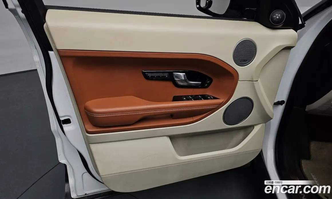 Land Rover Range Rover Evoque 2014 2.2 автомат (гидро), фото 13