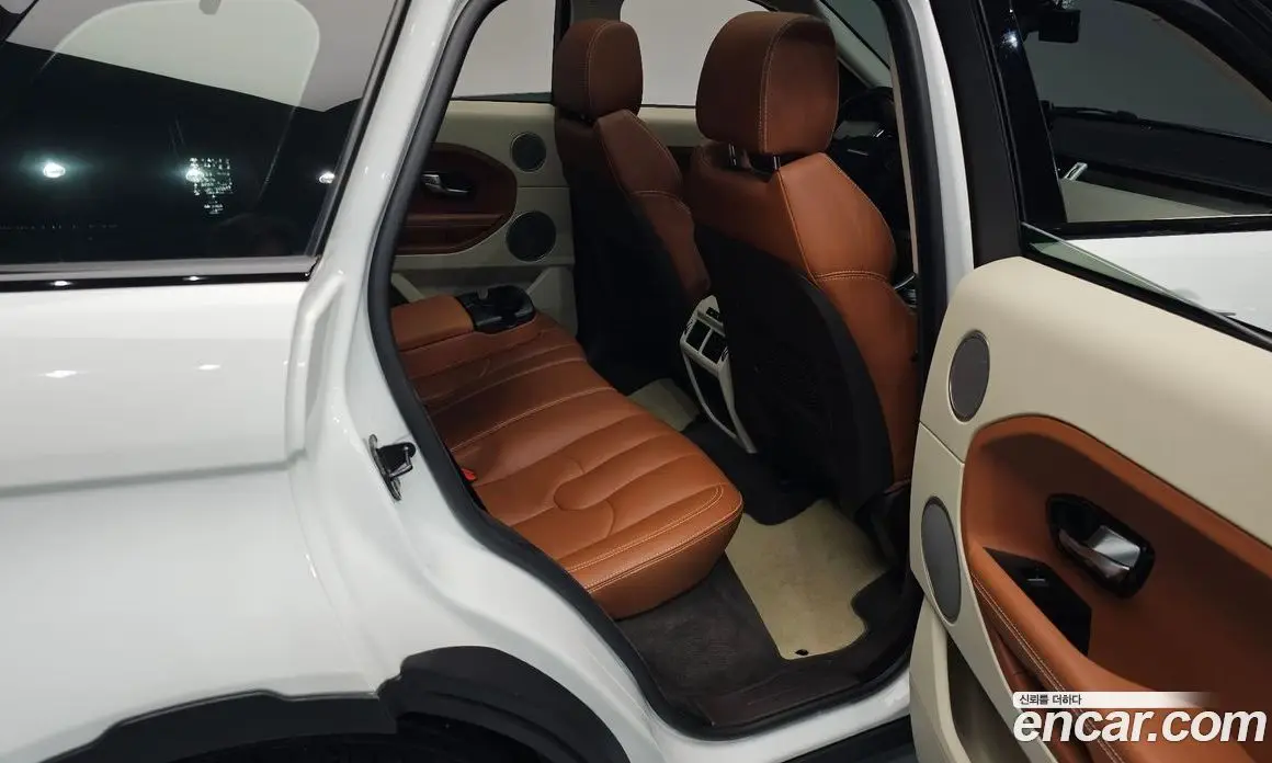 Land Rover Range Rover Evoque 2014 2.2 автомат (гидро), фото 17