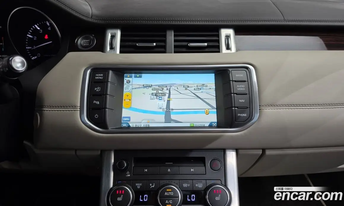 Land Rover Range Rover Evoque 2015 2.0 автомат (гидро), фото 12