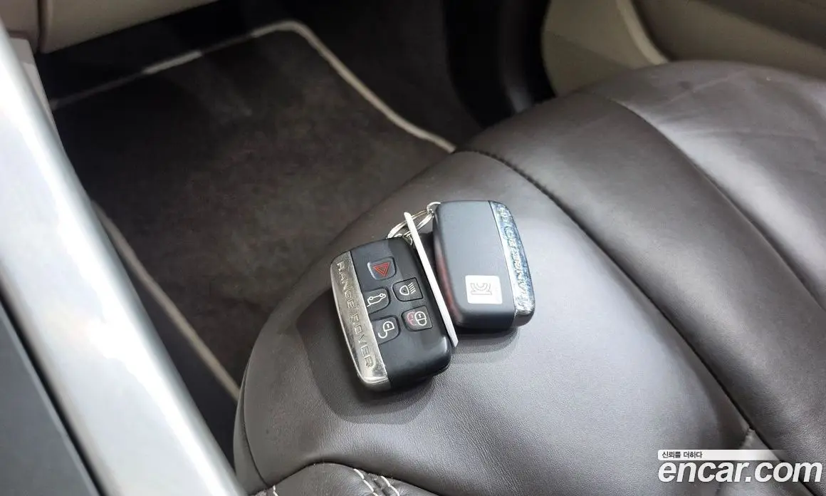 Land Rover Range Rover Evoque 2015 2.0 автомат (гидро), фото 15