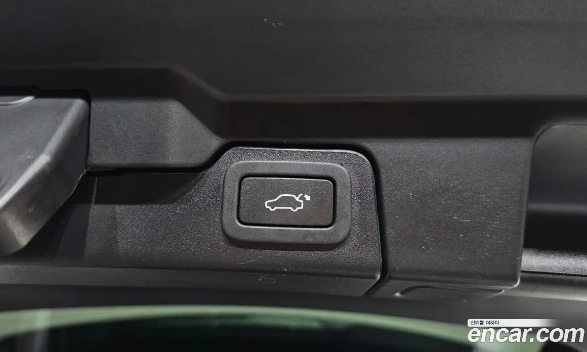 Land Rover Range Rover Evoque 2015 2.0 автомат (гидро), фото 18