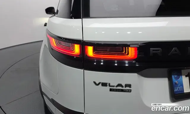 Land Rover Range Rover Velar 2018 3.0 автомат (гидро), миниатюра 8 Land Rover Range Rover Velar 2018 3.0 автомат (гидро), миниатюра 8
