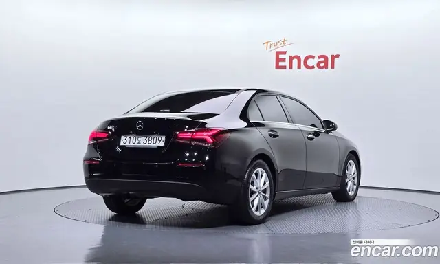 Mercedes-Benz A-Class 2020 2.0 автомат (гидро), миниатюра 2 Mercedes-Benz A-Class 2020 2.0 автомат (гидро), миниатюра 2