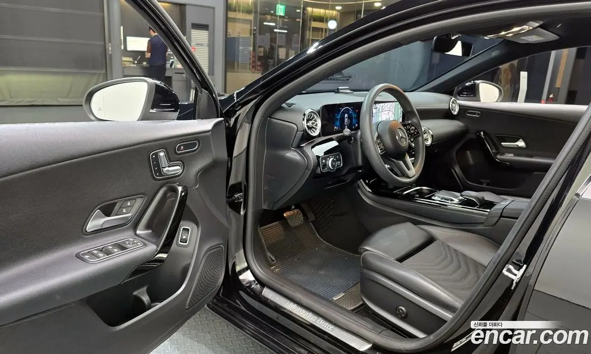 Mercedes-Benz A-Class 2020 2.0 автомат (гидро), фото 13 Mercedes-Benz A-Class 2020 2.0 автомат (гидро), фото 13