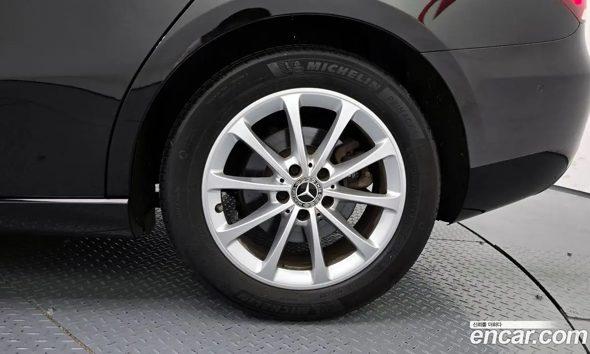 Mercedes-Benz A-Class 2020 2.0 автомат (гидро), фото 7 Mercedes-Benz A-Class 2020 2.0 автомат (гидро), фото 7