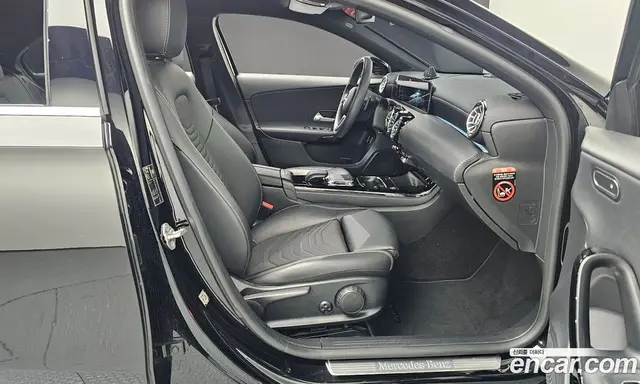 Mercedes-Benz A-Class 2020 2.0 автомат (гидро), миниатюра 11 Mercedes-Benz A-Class 2020 2.0 автомат (гидро), миниатюра 11