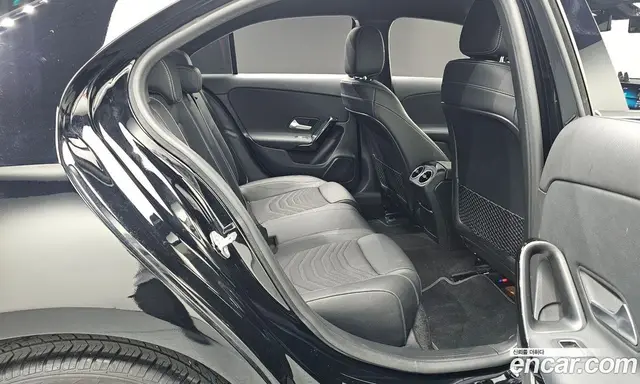 Mercedes-Benz A-Class 2020 2.0 автомат (гидро), миниатюра 12
