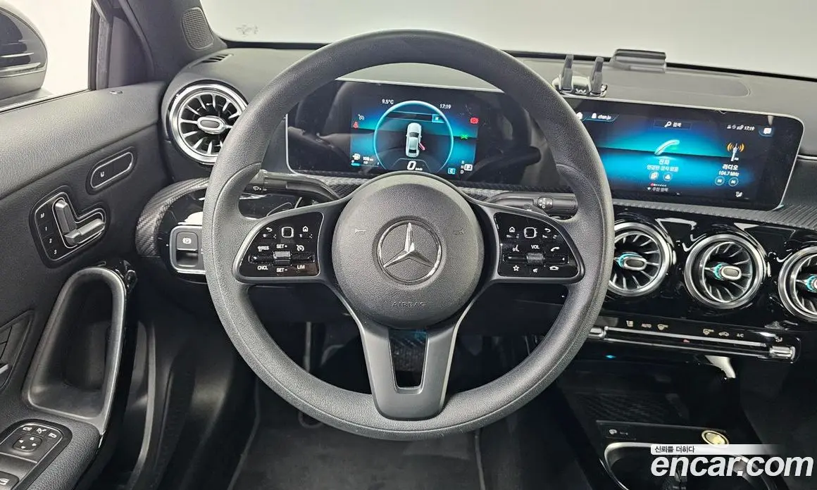 Mercedes-Benz A-Class 2020 2.0 автомат (гидро), фото 13 Mercedes-Benz A-Class 2020 2.0 автомат (гидро), фото 13