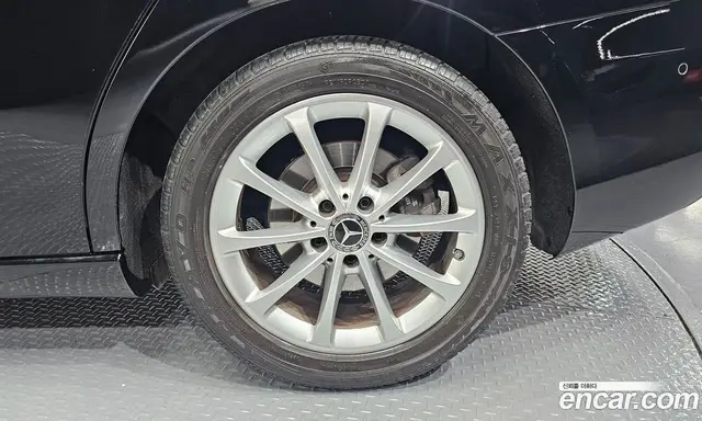 Mercedes-Benz A-Class 2020 2.0 автомат (гидро), миниатюра 5 Mercedes-Benz A-Class 2020 2.0 автомат (гидро), миниатюра 5