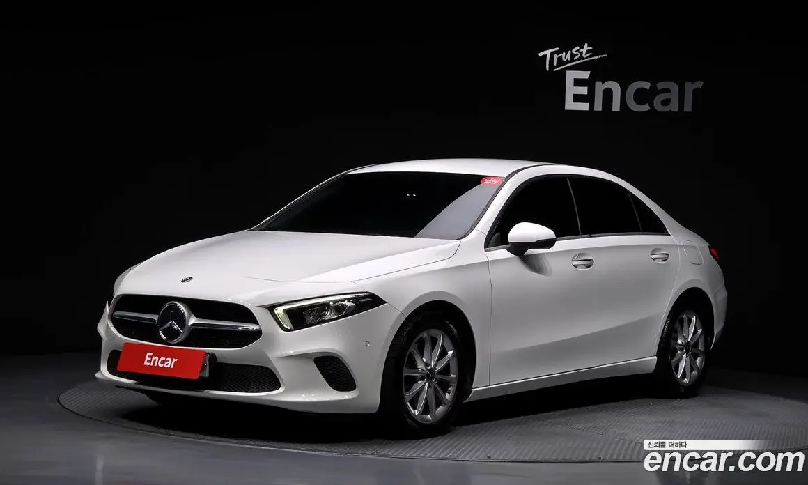 Mercedes-Benz A-Class 2020 2.0 автомат (гидро), фото 1 Mercedes-Benz A-Class 2020 2.0 автомат (гидро), фото 1