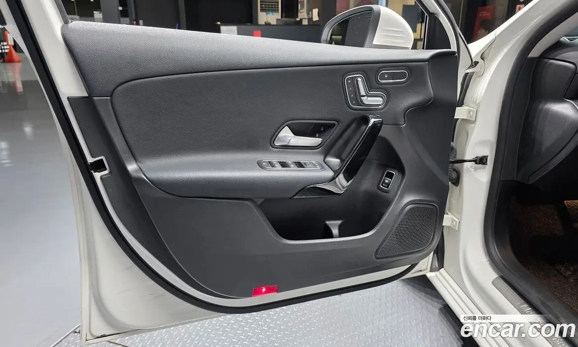 Mercedes-Benz A-Class 2020 2.0 автомат (гидро), фото 14 Mercedes-Benz A-Class 2020 2.0 автомат (гидро), фото 14
